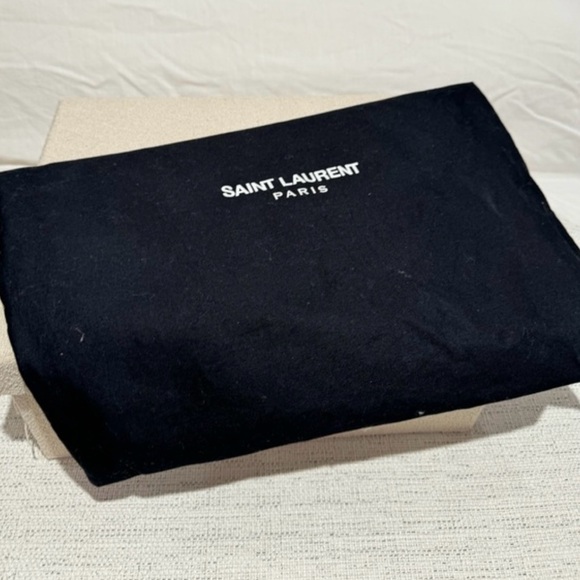 MUST HAVE YSL GORGEOUS HANDBAG! - Picture 9 of 9